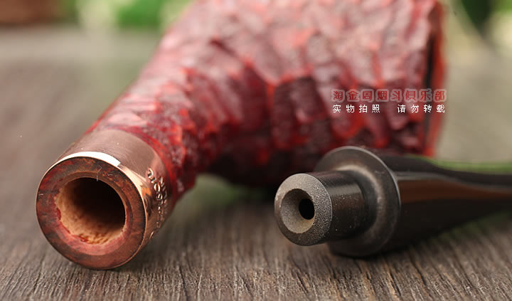 �������˵�ɭPetersonʯ�ľ�̶� 2025��ʥ���ڼ�� ����106-6