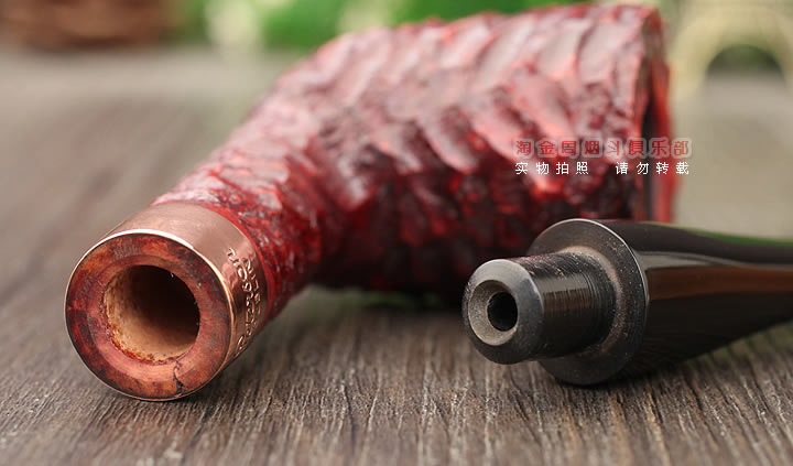 �������˵�ɭPetersonʯ�ľ�̶� 2025��ʥ���ڼ�� ����120-6